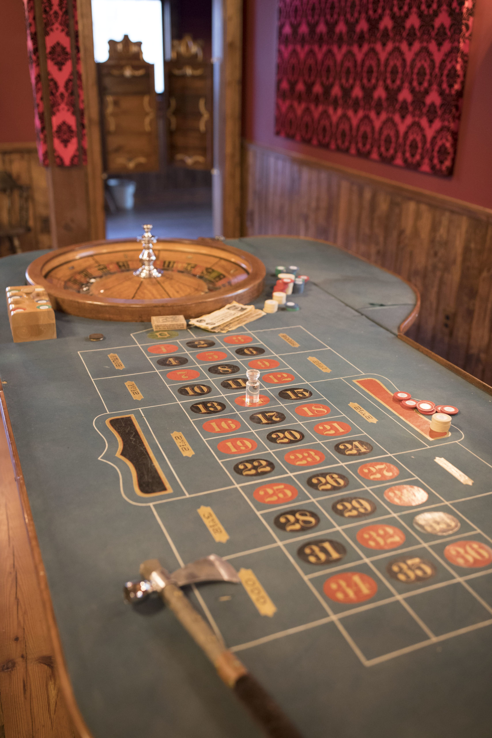 casino, blackjack, roulette, adult entertainment, old west town